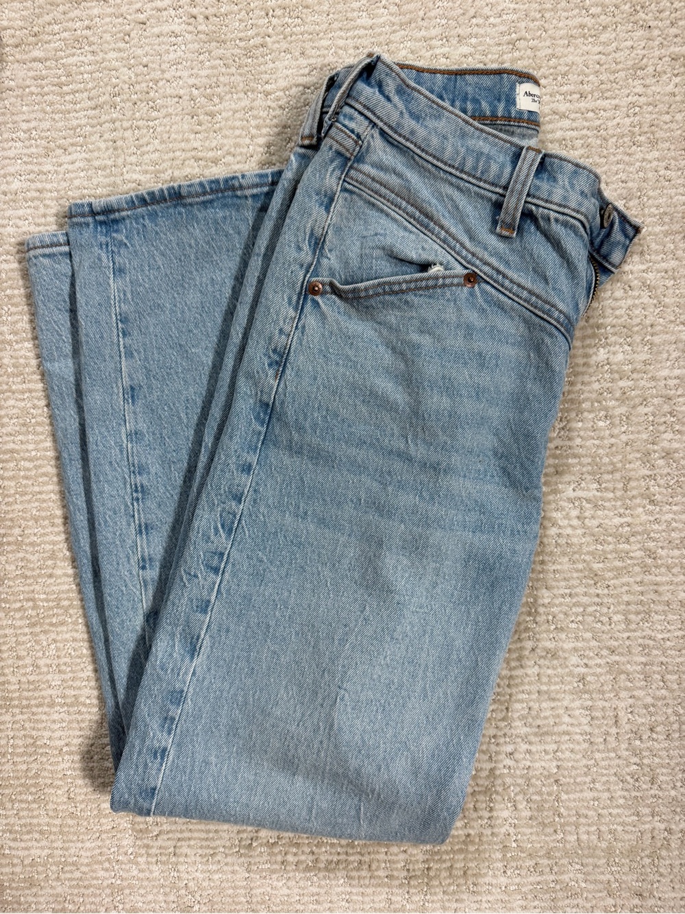 Abercrombie & Fitch Light Blue High-Rise 90s Relaxed Jeans